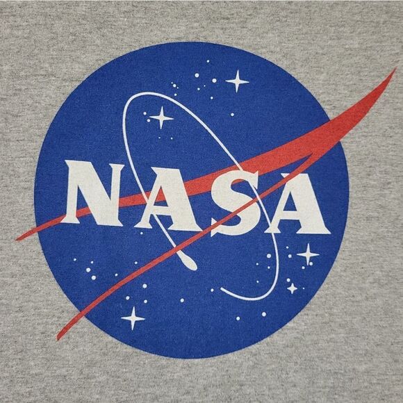 Buzz Aldrin Boy's Gray Crewneck Short Sleeve NASA Graphic T-Shirt - Picture 7 of 10